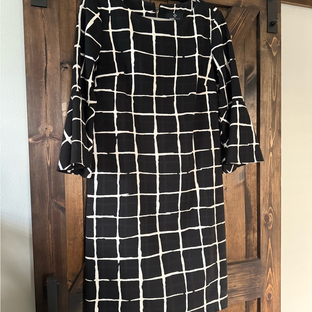 Ronni Nicole Black and White Checkered Long Sleeve Dress